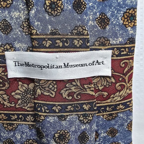 METROPOLITAN MUSEUM OF ART TIE 100% IMPORTED SILK MENS TIE BLUE GOLD BURGANDY - Picture 2 of 6
